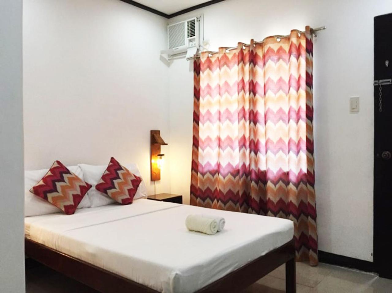 A&J Pension Puerto Princesa Εξωτερικό φωτογραφία